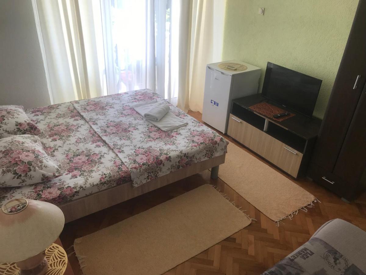 Tina Rooms Ulcinj Exterior photo