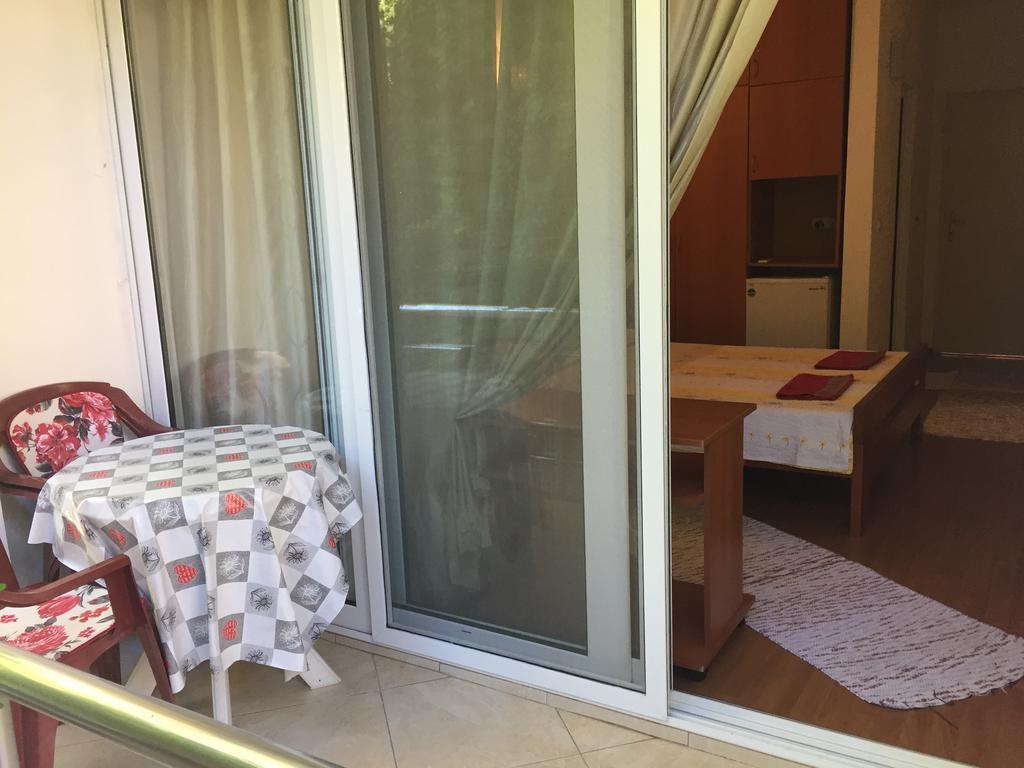 Tina Rooms Ulcinj Exterior photo